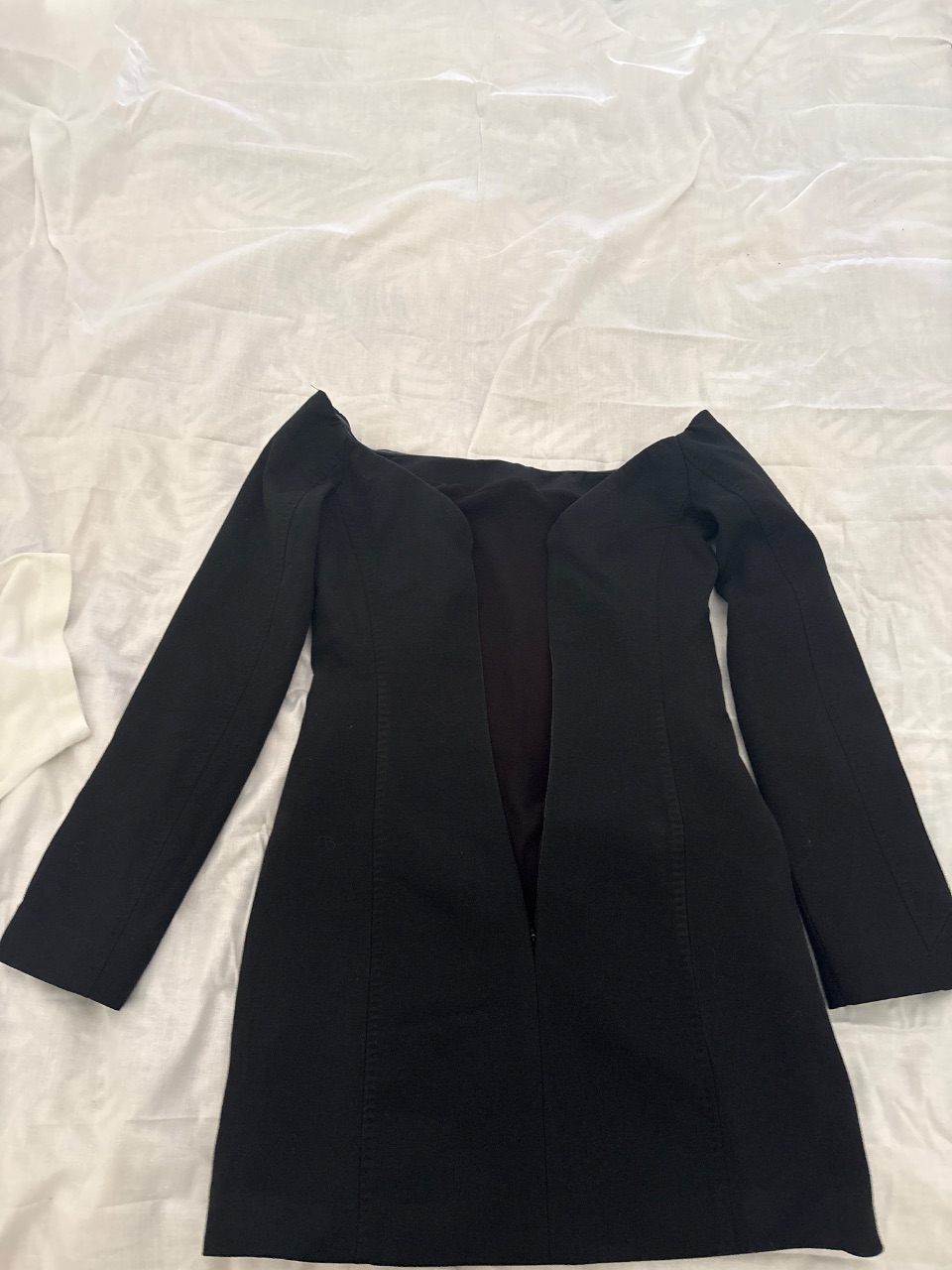 Un abito Blaizer a maniche lunghe,marchio ZARA,taglia XS
